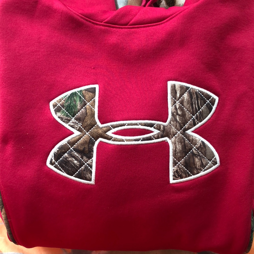 Under armor sweatshirt